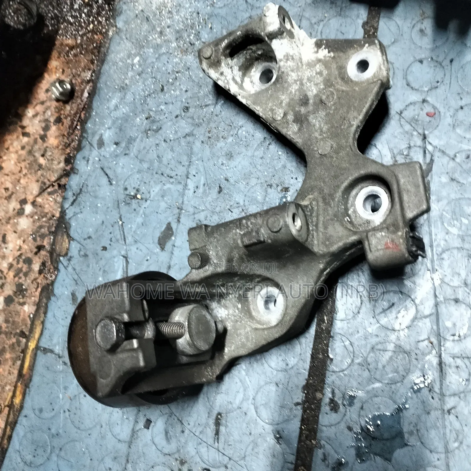 Tensioner Hr16 Nv200,Tiida