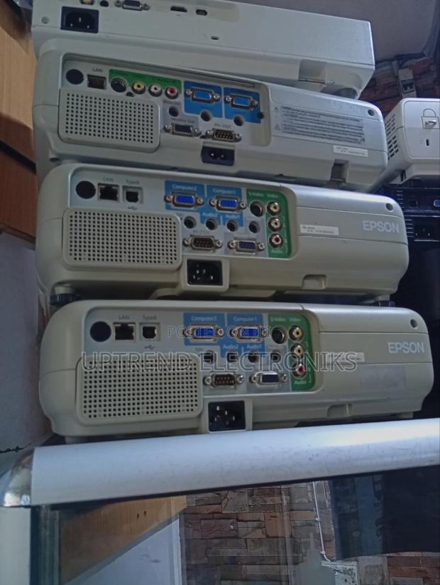 Ex-Uk Refurbished Projector – Perfect for Home Office - thumbnail 2