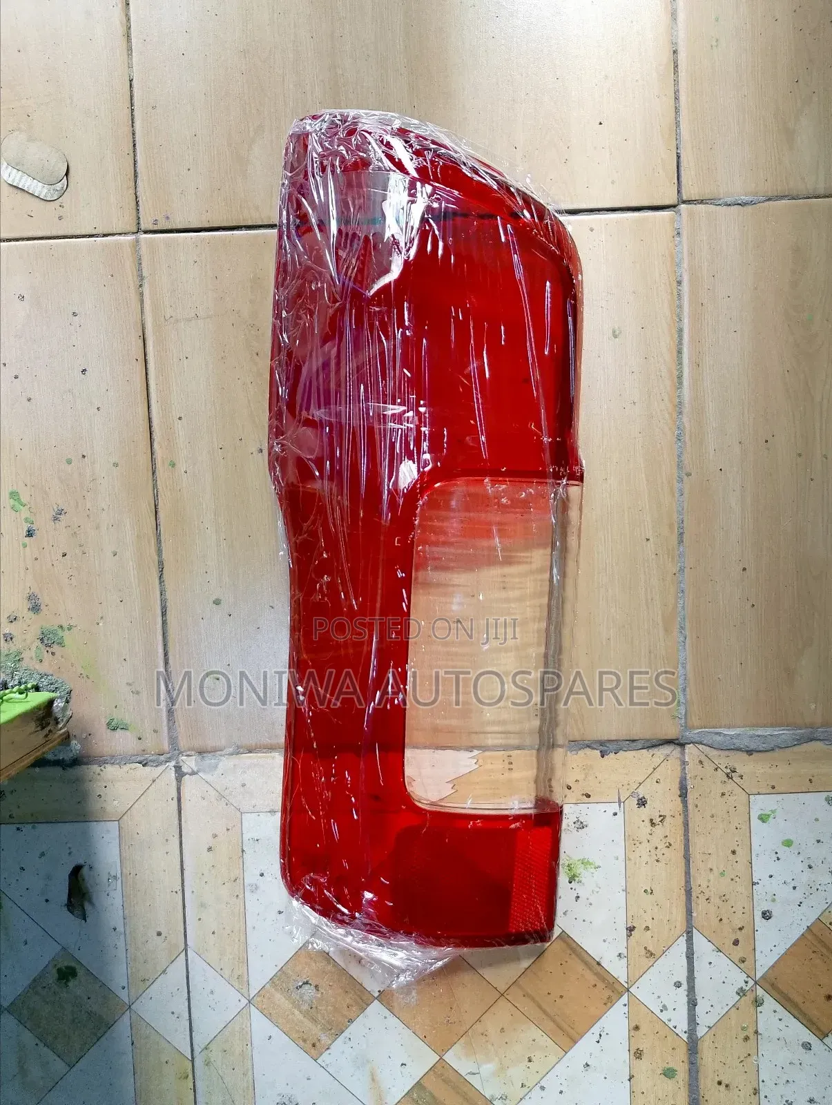 Tail Lens Nissan Nv350