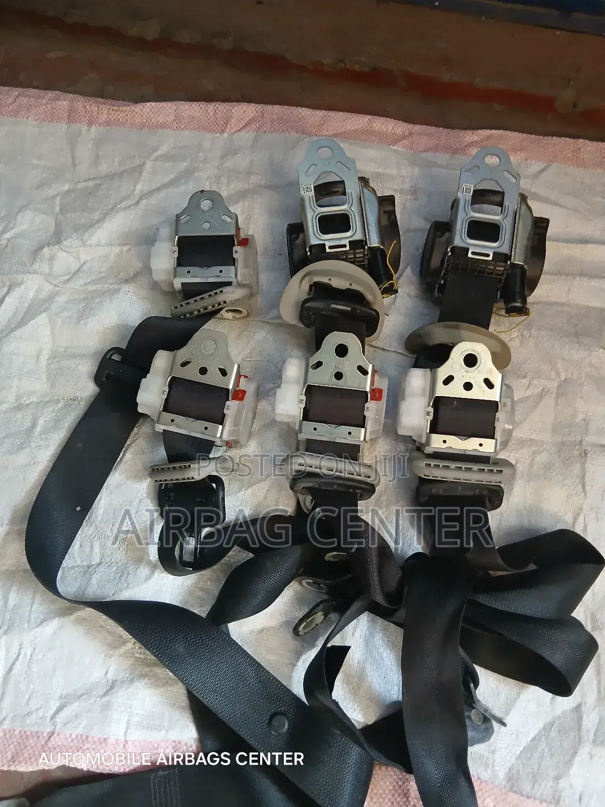 Sienta New Shape Seatbelts