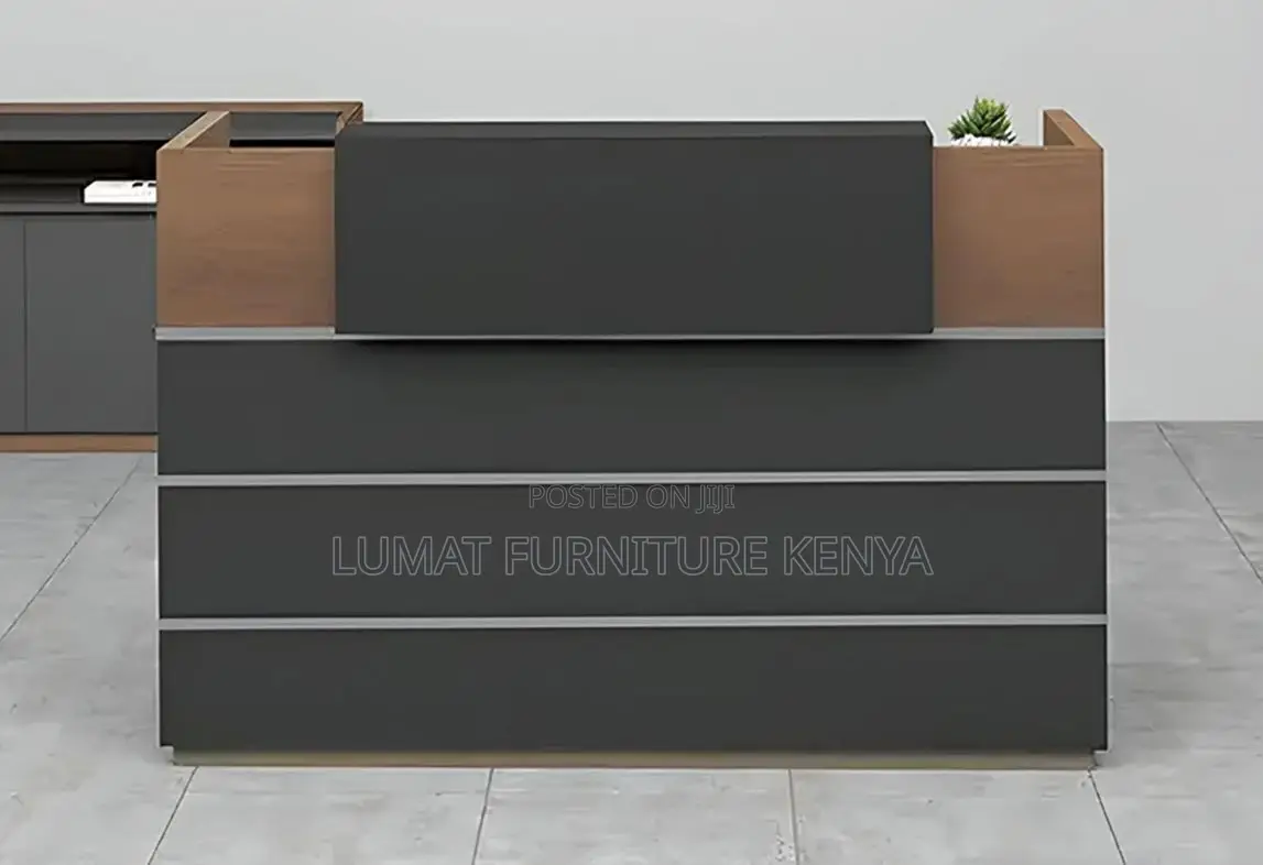 1.4m Modern Secretarial Work Area