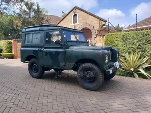 Land Rover Defender 1981 Green