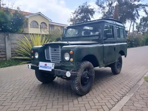 Land Rover Defender 1981 Green