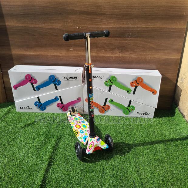 Colorbursta Rider Kids Scooter (Adjustable) - thumbnail 2