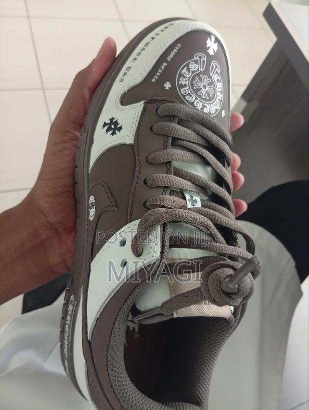 Nike Chrome Hearts Dunks - thumbnail 2