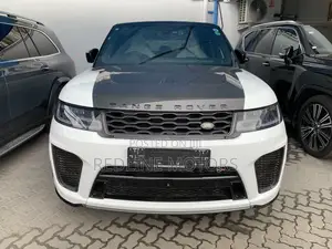 Land Rover Range Rover Sport SVR 2019 Off white