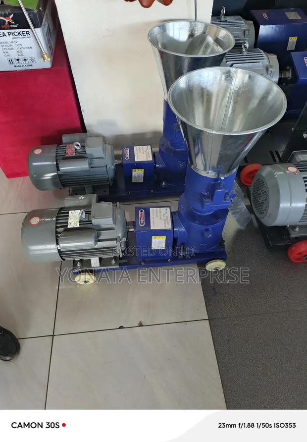 Animal Feed Pelletizer Machine 5hp (100-200kgs)
