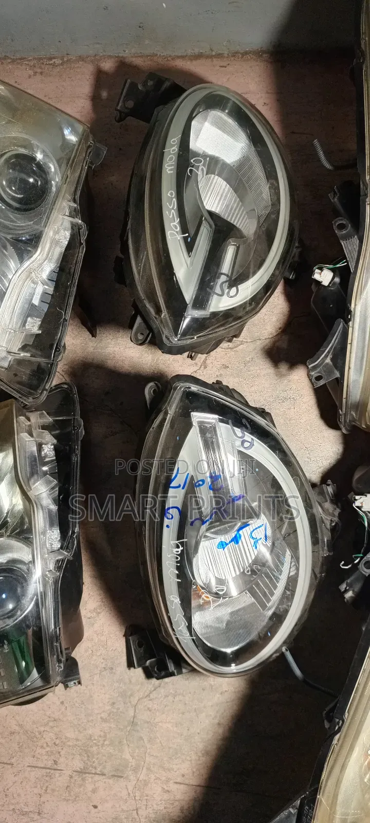 Genuine Ex Japan Toyota Passo Moda Headlight in Good Condition