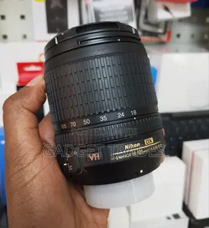 Nikon Af-S Dx Nikkor 18-105mm F/3.5-5.6g Ed Vr Lens Ex Uk