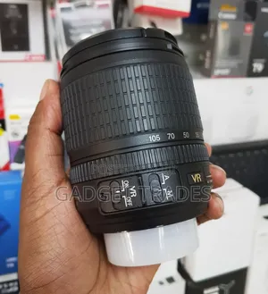 Nikon Af-S Dx Nikkor 18-105mm F/3.5-5.6g Ed Vr Lens Ex Uk