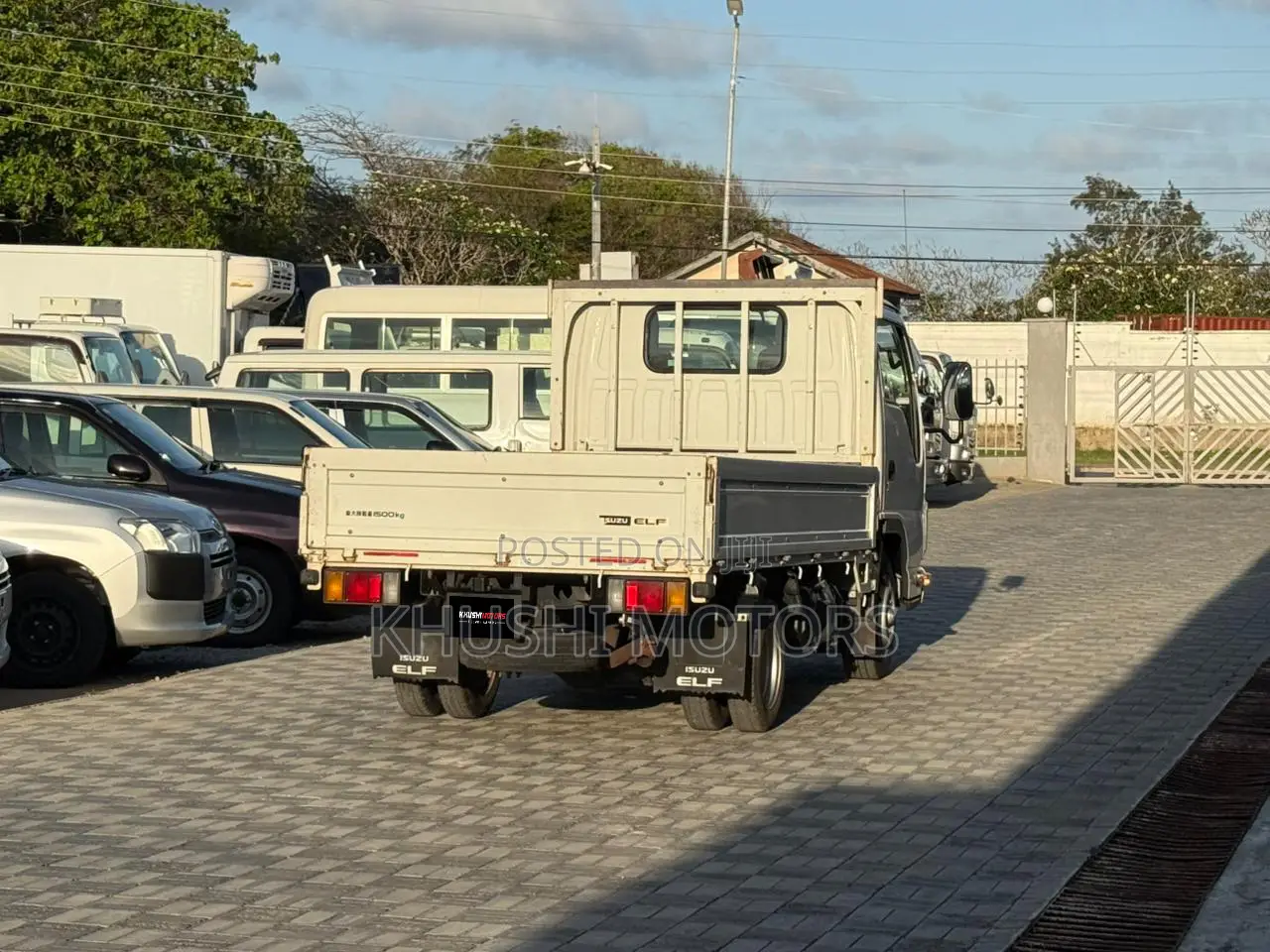 Isuzu Elf 2018