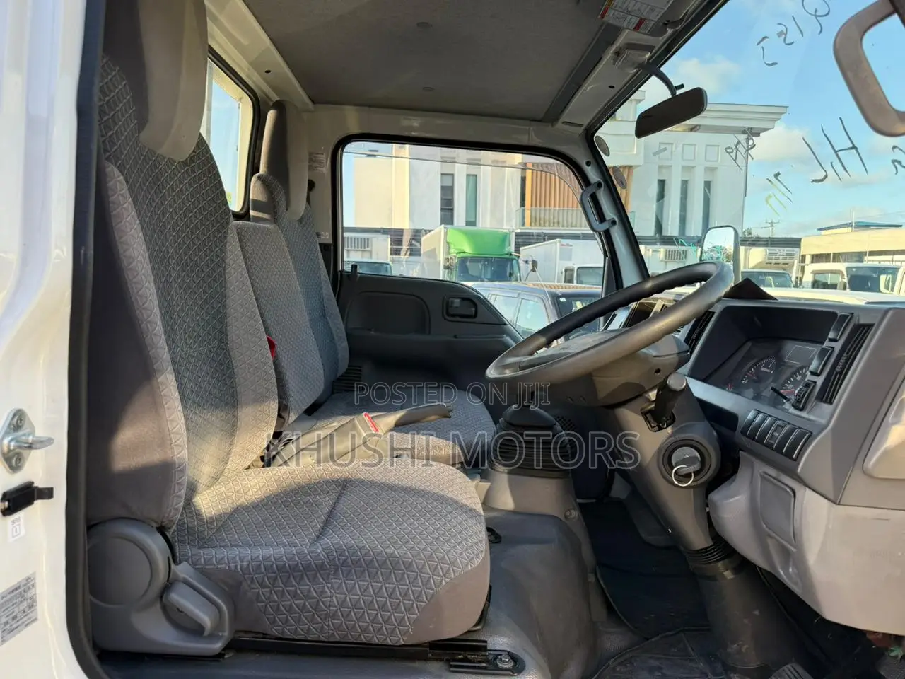 Isuzu Elf 2018