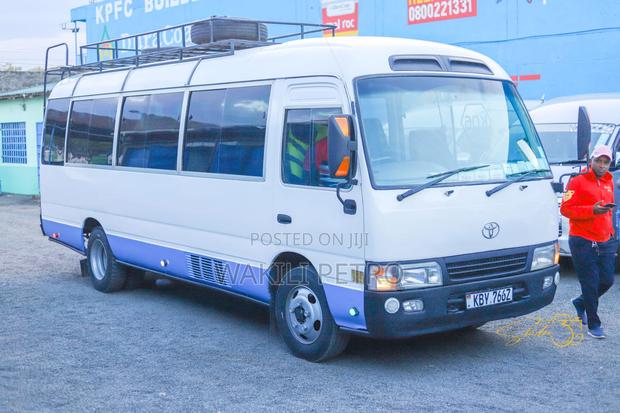 Toyota Coaster 2006 White - thumbnail 2