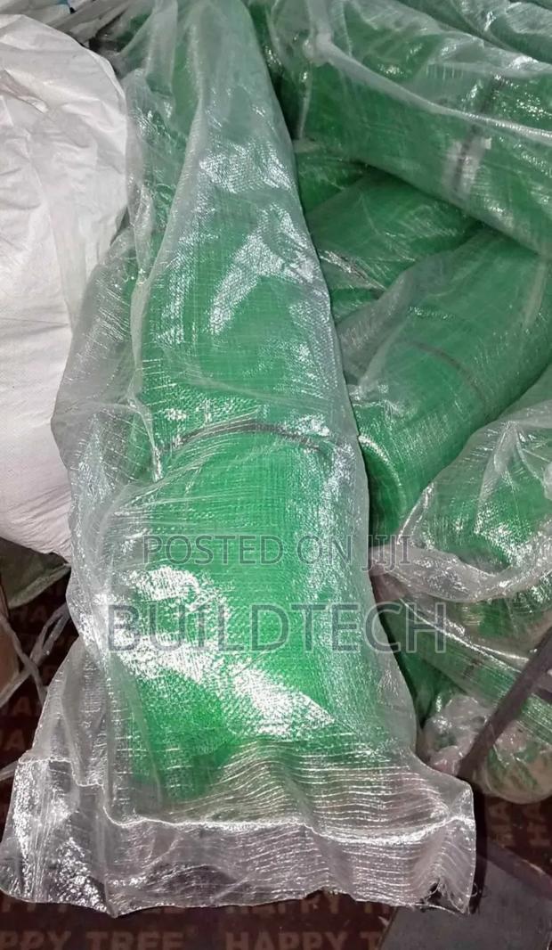 Green Outdoor Construction Net - thumbnail 2