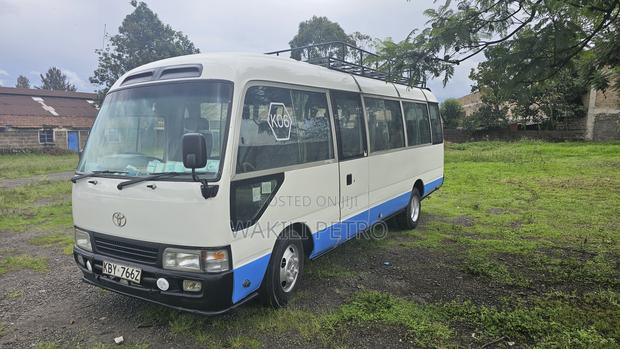 Toyota Coaster 2006 White - thumbnail 6