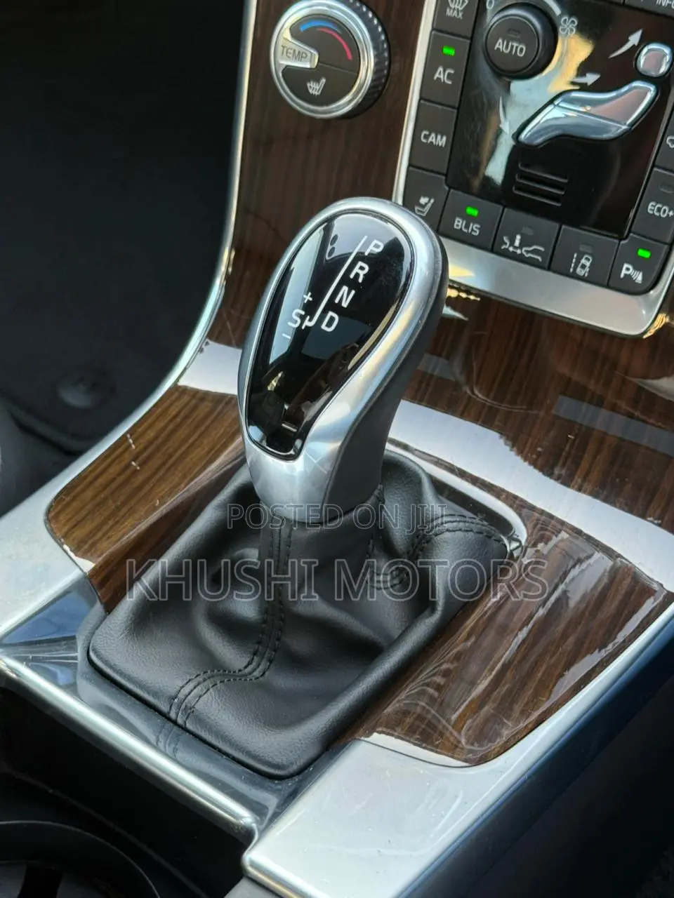 Volvo S60 2018 Silver