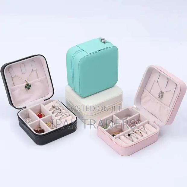 *Portable Jewelry Travel Case Organizer/ Portable Mini Storage Boxes