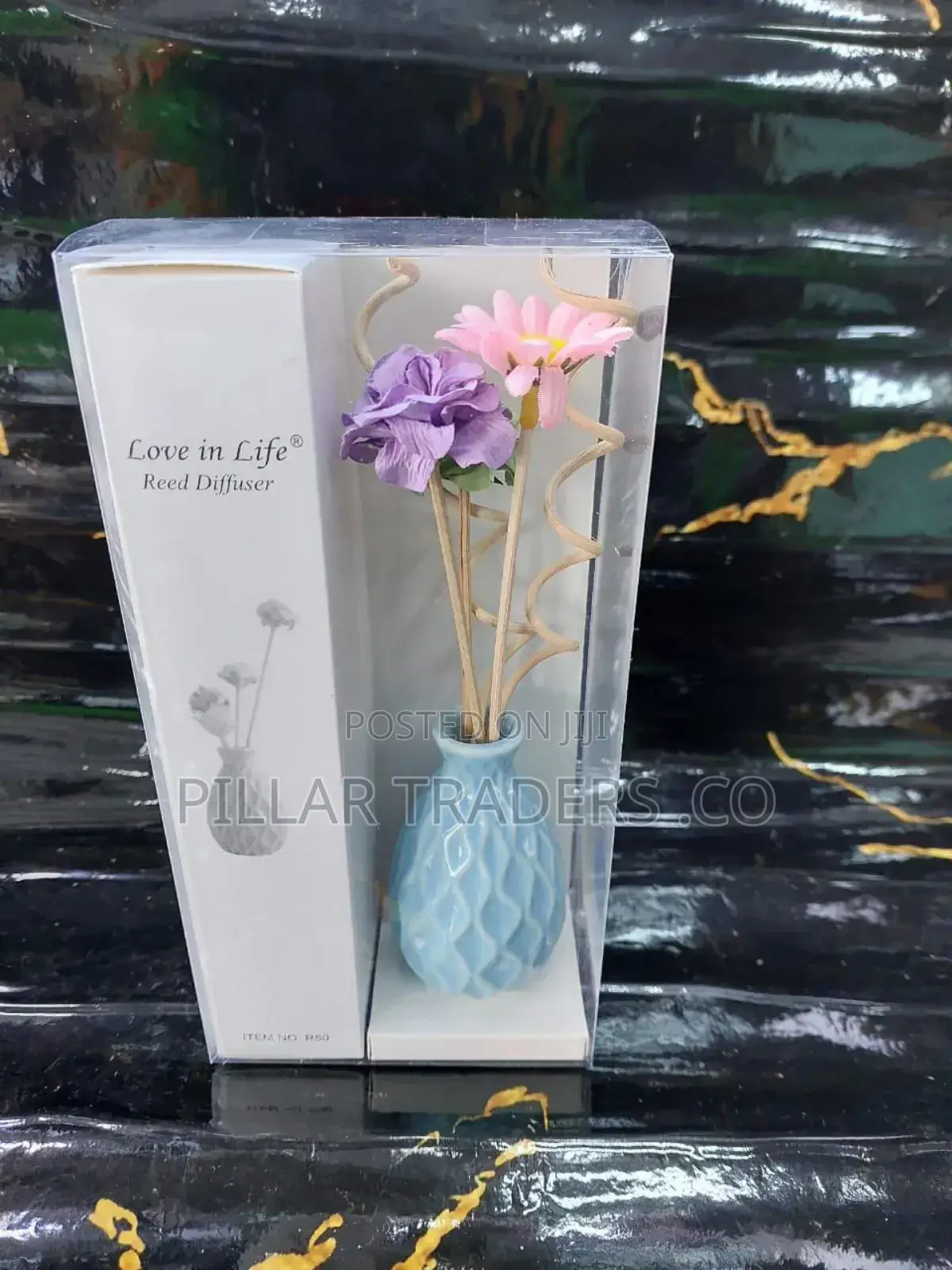 Decorative Flowers/Ceramic Vase Reed Diffuser