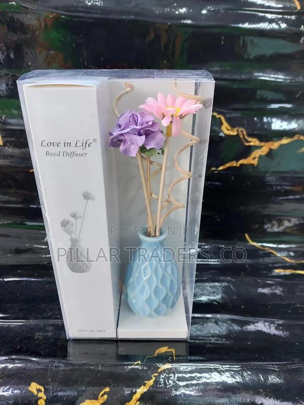 Decorative Flowers/Ceramic Vase Reed Diffuser - thumbnail 3