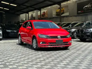 Volkswagen Polo 2018 Red