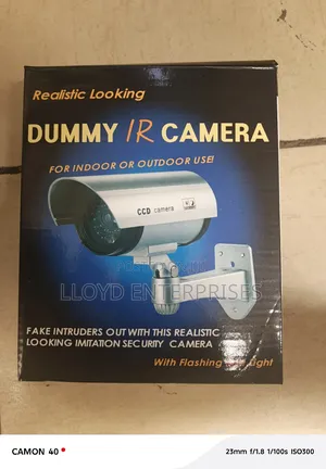 Realistic Looking Dummy Camera