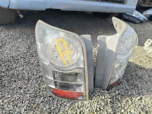 Fielder 141 Back Lights