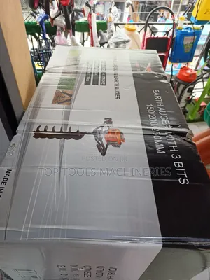 Hawking Earth Auger 4 Stroke With 3 Bits