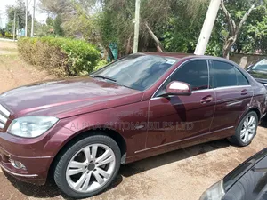 Mercedes-Benz C200 2008 Maroon