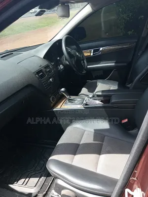 Mercedes-Benz C200 2008 Maroon