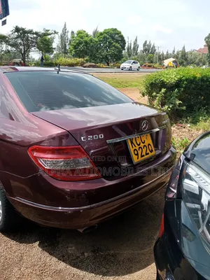 Mercedes-Benz C200 2008 Maroon