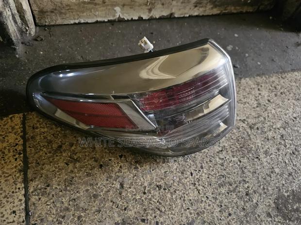 Taillight Lexus 2010