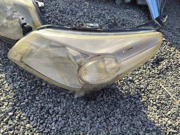 Toyota Ist New Model Headlights