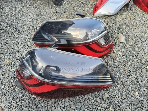 Honda Fit Shuttle 2017/2018 Back Lights - thumbnail 2
