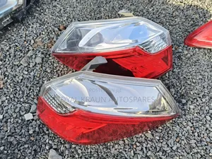 Honda Fit Shuttle 2015/2016 Model Backlights