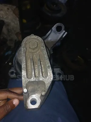 Engine Mountings Premio 240