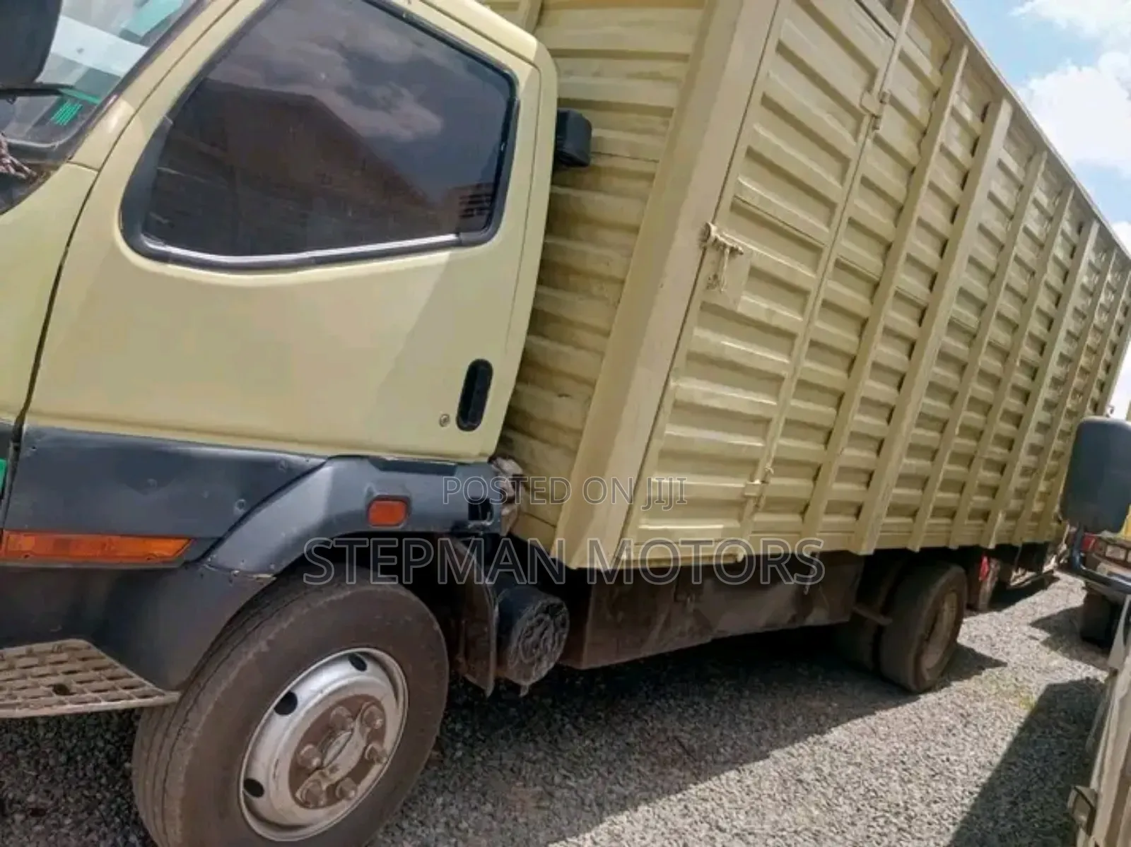 Mitsubishi Fh KCB Yom 2014 Local Manual Diesel