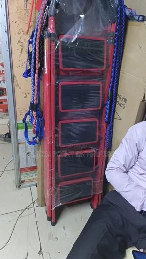 5 Steps Ladder - thumbnail 2