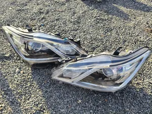 Crown 2015/16/17 Model, Xenon Headlight