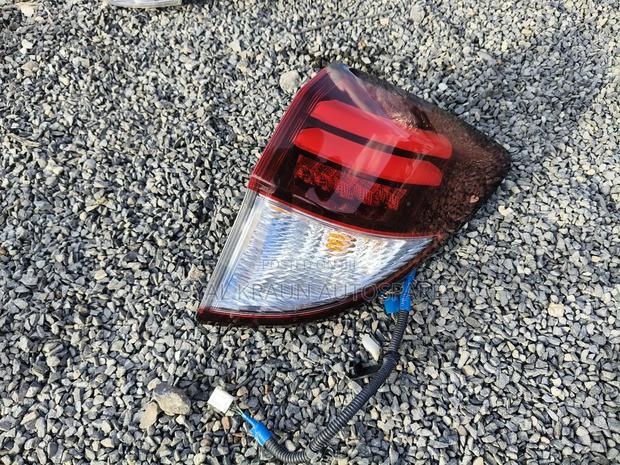 Honda Vezel Taillight - thumbnail 2