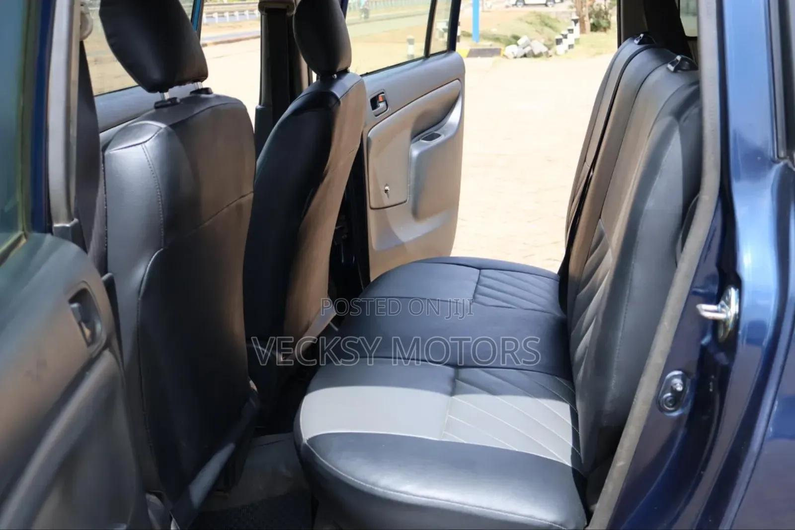 Toyota Succeed 2011 Blue