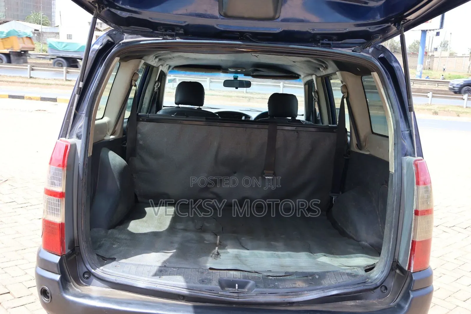Toyota Succeed 2011 Blue