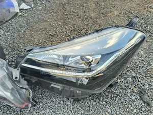 Vitz 2016 Model Headlights