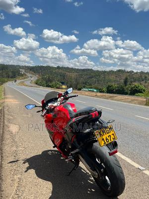 Taro GP1 400R 2022 Red - main view