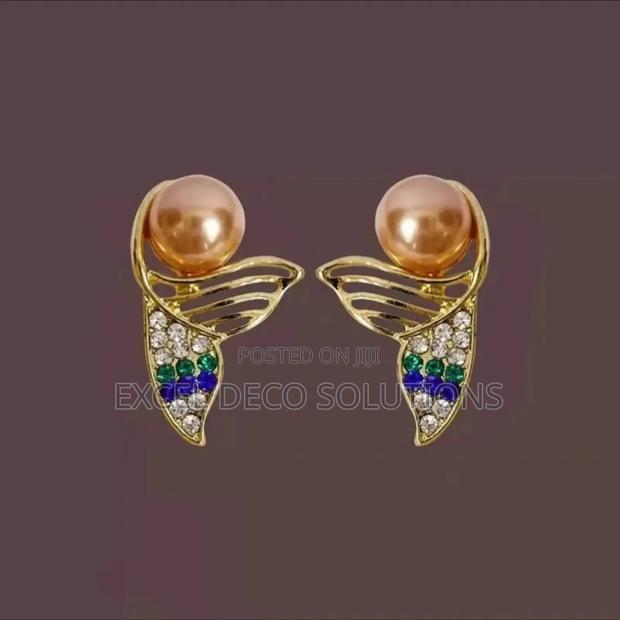 Luxury Bling Stud Earrings - main view