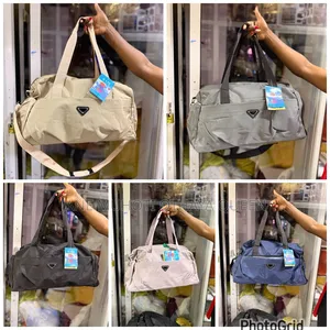 Sleek Spacious Duffel Travel Bags /Gym Bags