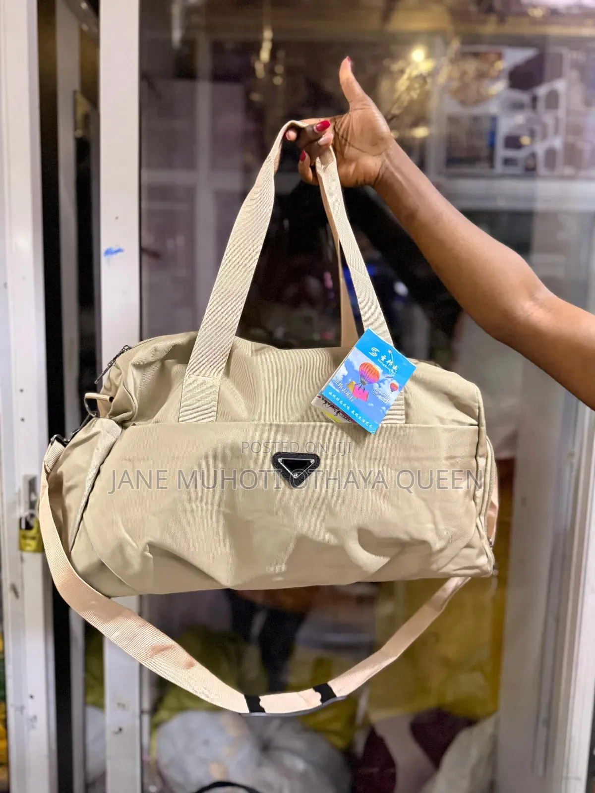 Sleek Spacious Duffel Travel Bags /Gym Bags