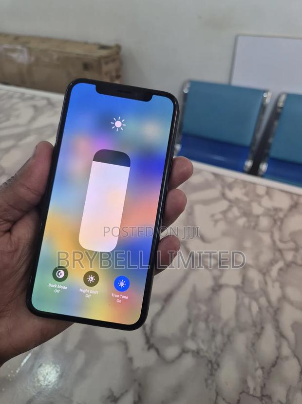 Apple iPhone X 256 GB Black - thumbnail 4