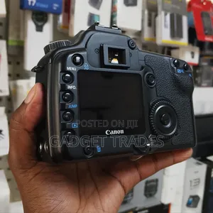 Canon Eos 30d Digital Camera (Camera Body)