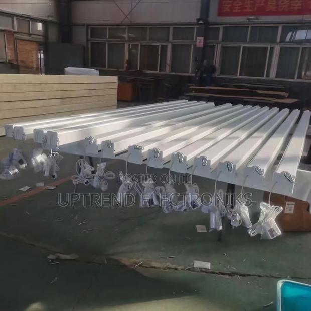 240×240 Cm Electric Projector Screen – Smart, Smooth Effortless  - thumbnail 2