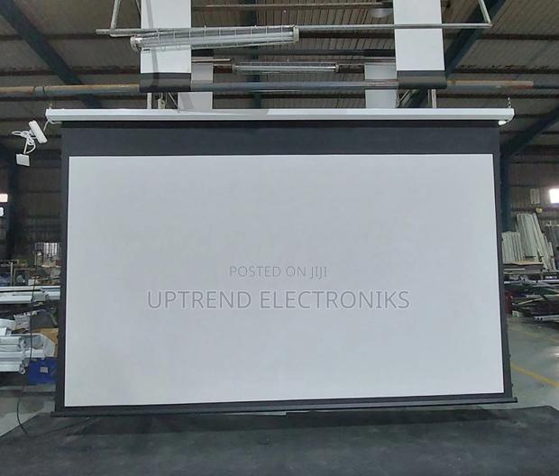 240×240 Cm Viewing Screen – Durable, Bright Ready for Action - main view